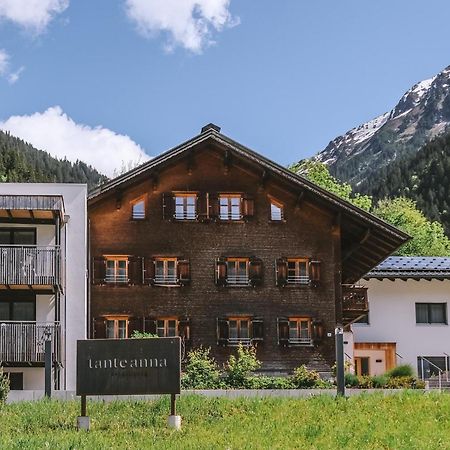 Tante Anna - Retreats Mit Weitblick Aparthotel Sankt Gallenkirch Exterior foto
